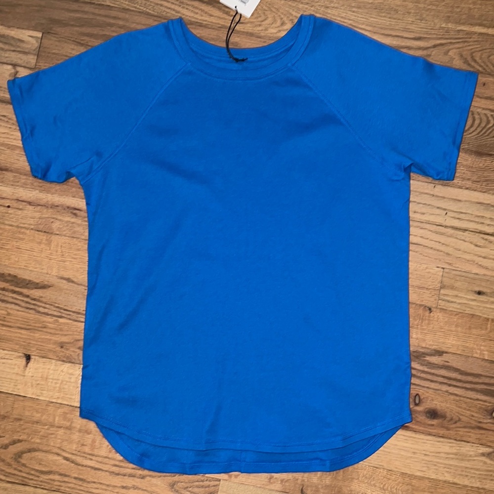 NWT Bandier All Access Dynamic Tee Size Small